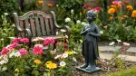 Wetterfeste Gartenfiguren im Landhausstil
