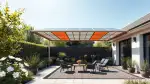Terrassenüberdachung mit Solarmodulen
